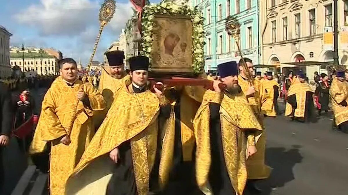 Крестный ход в белгороде сегодня во сколько. Крестный ход Александро Невская Лавра. Крестный ход Санкт-Петербург 2023.