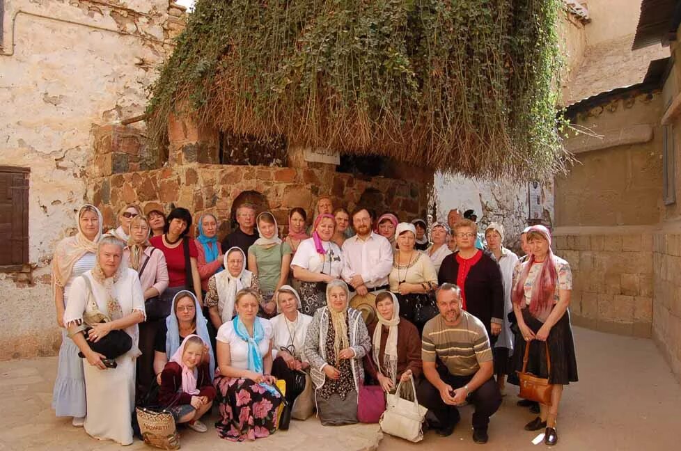 Бараши паломническая. Неопалимая Купина паломническая служба. Паломническая поездка в Иерусалим с Максимом Максимовым в 2011 году. Православные паломники. Семь стран паломничество Быково.