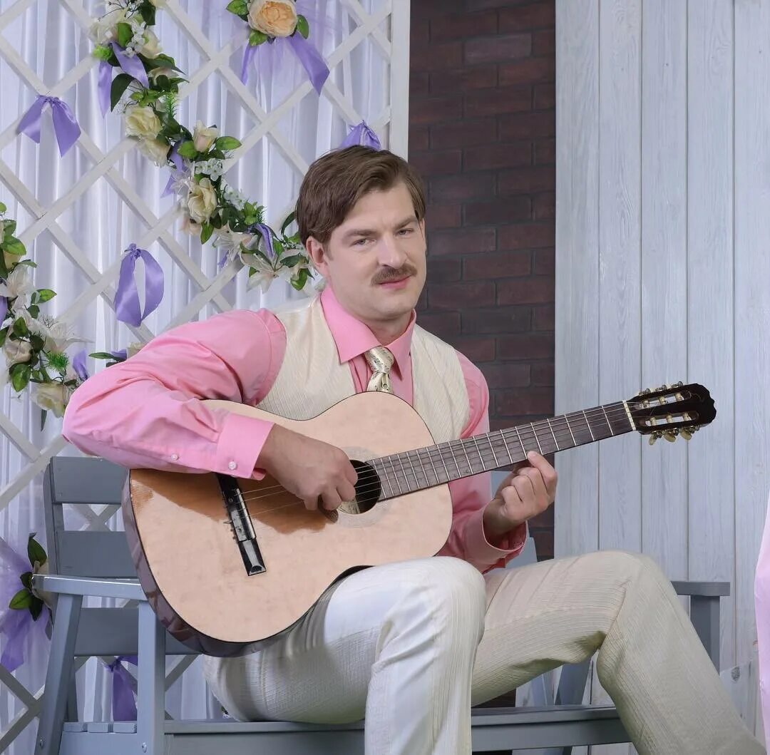 А мезенцев магаданцы. Мезенцев реутов тв. Мезенцев песни. Мезенцев песни. Мезенцев песни.