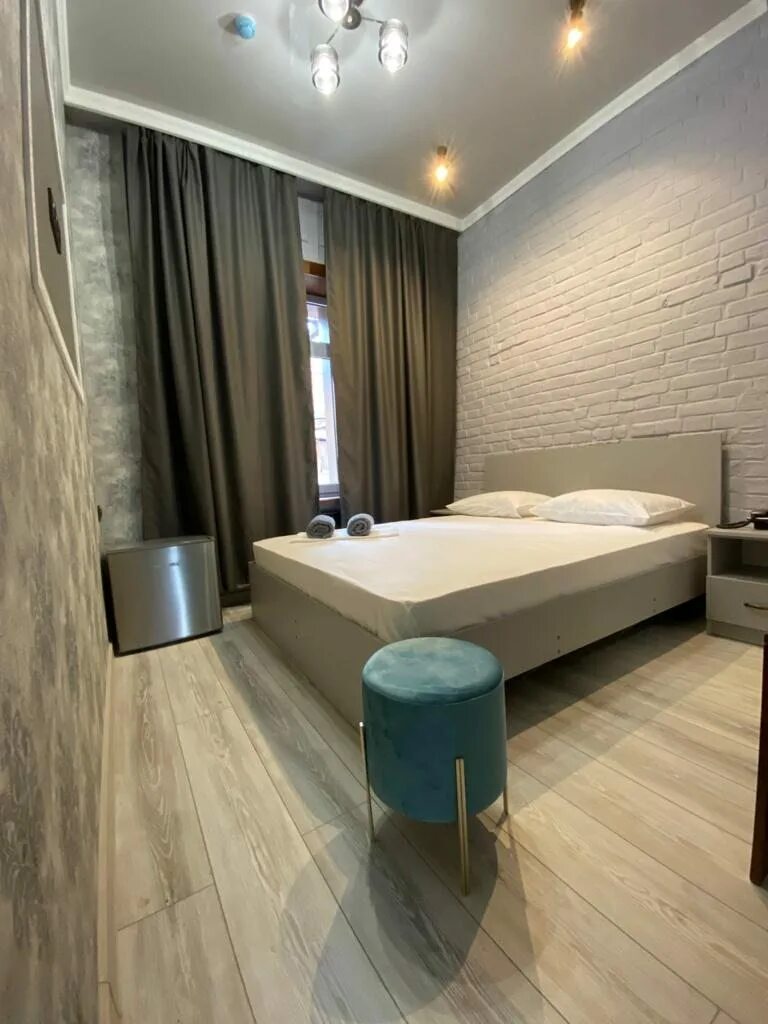 Лофт отель набоков. Resident loft hotel ростов. Темерницкая 17 ростов на дону. Отель на темерницкая 17. Резидент ростов.