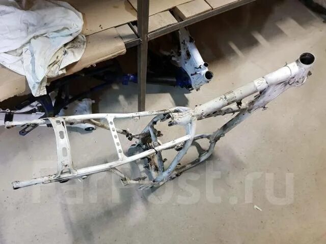 Рама с документами на мотоцикл honda shadow. Рама хонда вфр 800. Кабельная стяжка для крепления на раму для yamaha ttr250. Рама ямаха. Yamaha ttr 250 1997.