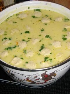 Сырный суп с фрикадельками и плавленным