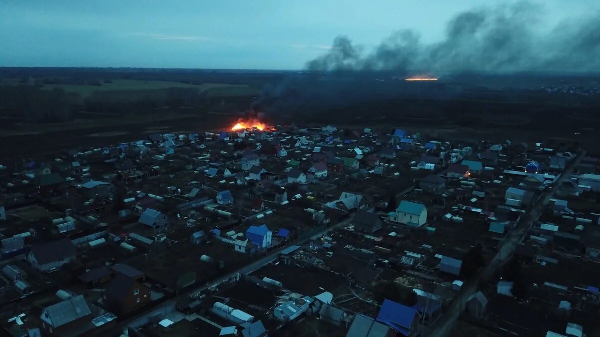 Пожар на металлургическом заводе. Пожар в кировском районе новосибирска сегодня. Сегодняшний пожар в новосибирске. Пожар в кировском районе новосибирска сегодня. Пожар в кировском районе новосибирска сегодня.