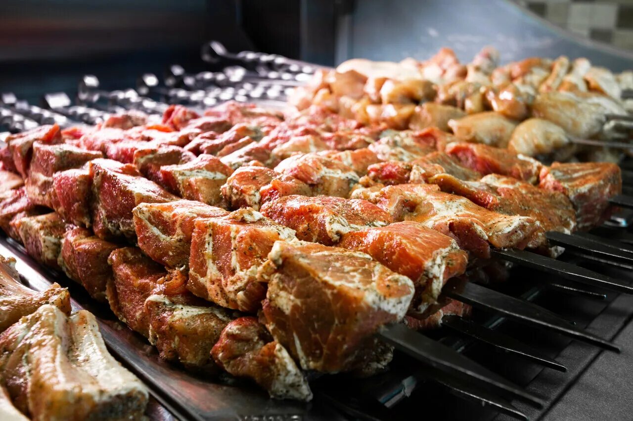 магазин готового шашлыка краснодар. кафе на московской краснодар. шашлык в упаковке готовый. шашлык севастополь. магазин готового шашлыка.