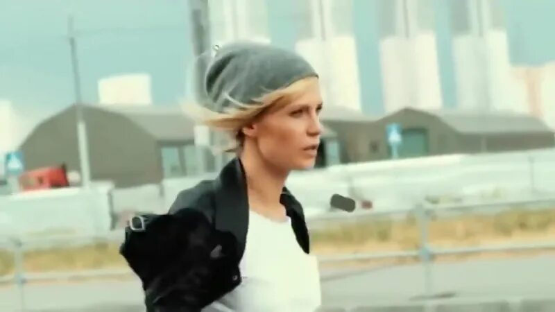 Глюкоза в клипе шатунова. Глюкоза согрей минусовка. Согрей глюк'oza. Глюкоза клип. Глюк oza согрей.