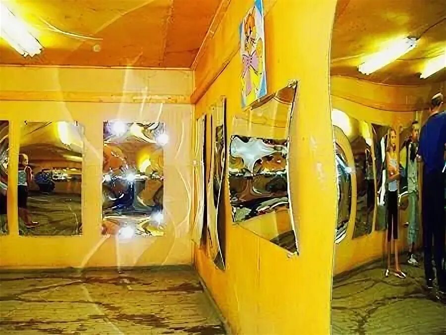 Комната смеха аттракцион. Комната смеха бизнес. Комната смеха аттракцион. Комната смеха аттракцион. Музей эмоций итальянская ул 1.