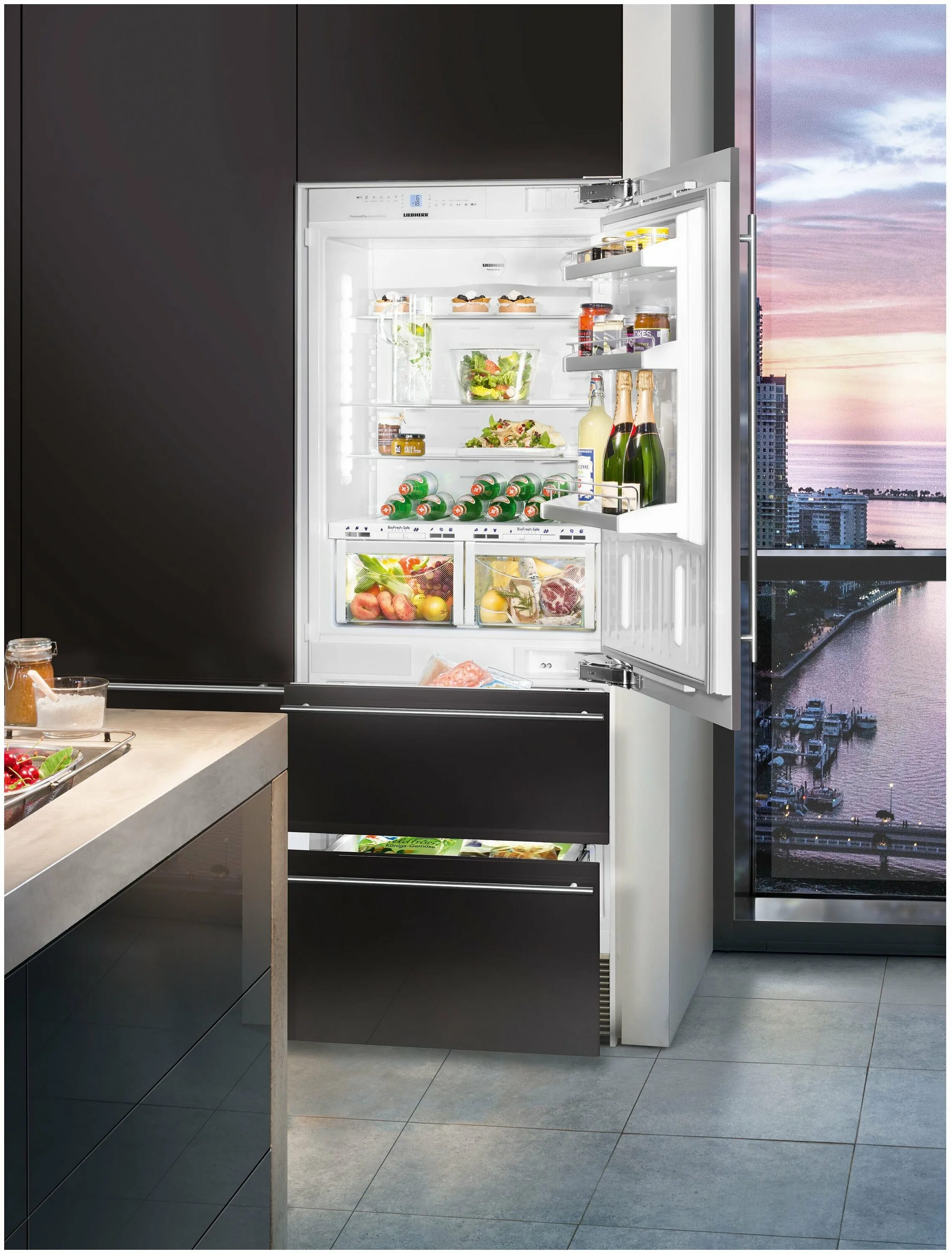 Встраиваемые холодильники ру. Liebherr ECBN 5066. Liebherr ECBN 5066 (001). Встроенный холодильник Либхер. Liebherr ECBN 5066-22 617.