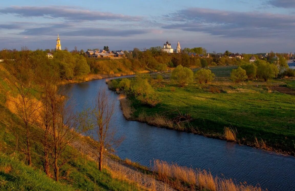 Город суздаль река каменка. Река каменка фото. Река нерль суздаль. Речка каменка суздаль. Река каменка суздаль.