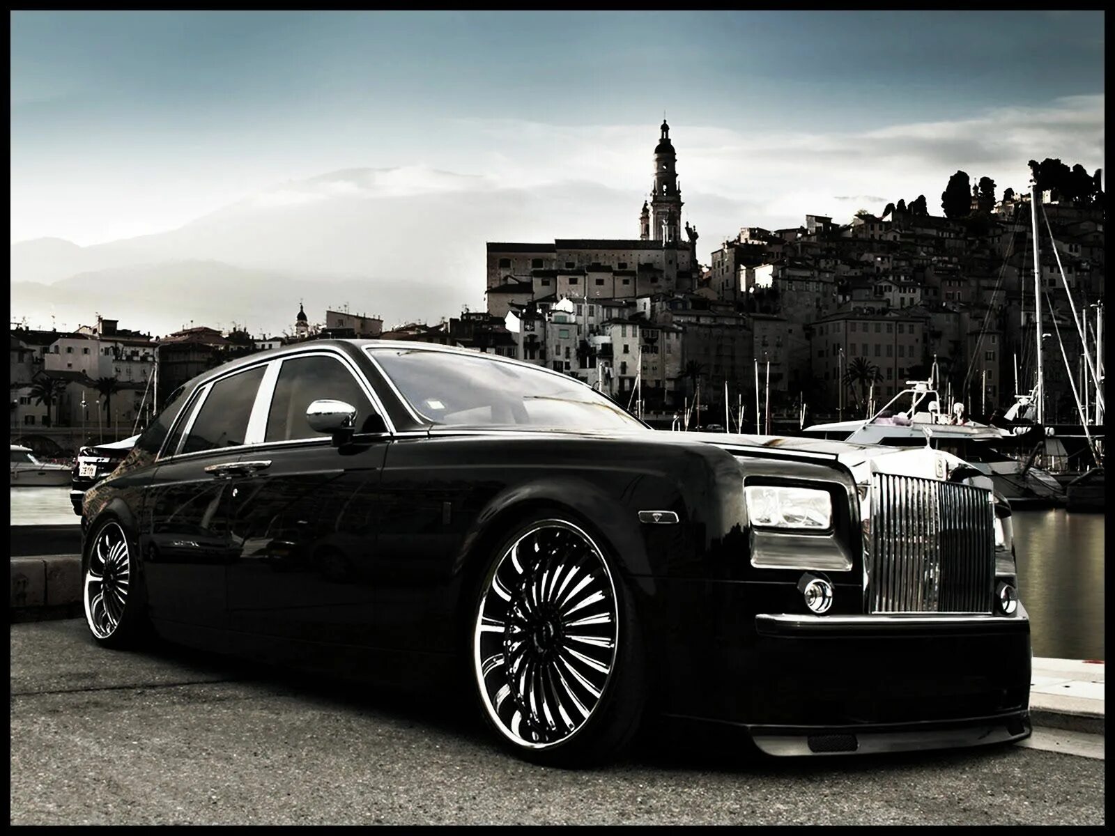Черный Роллс Ройс. Машина чёрный Роллс Ройс. Роллс Ройс Фантом. Черный Rolls Royce Фантом.