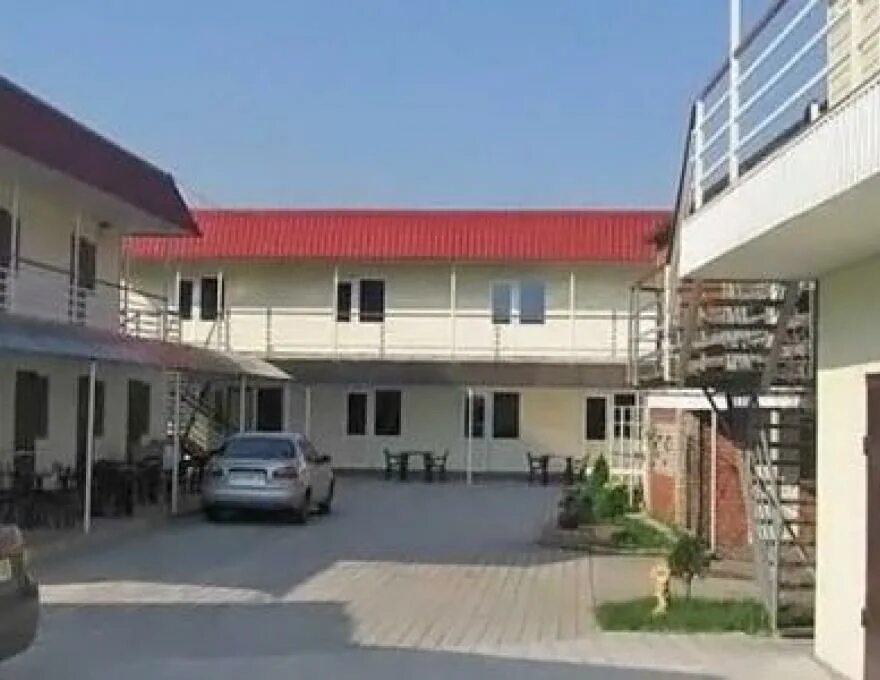 Поселок урзуф азовское море. Базы отдыха мелекино 1 спуск. Поселок мелекино азовское море. Мелекино донецкая. Мелекино пансионат.