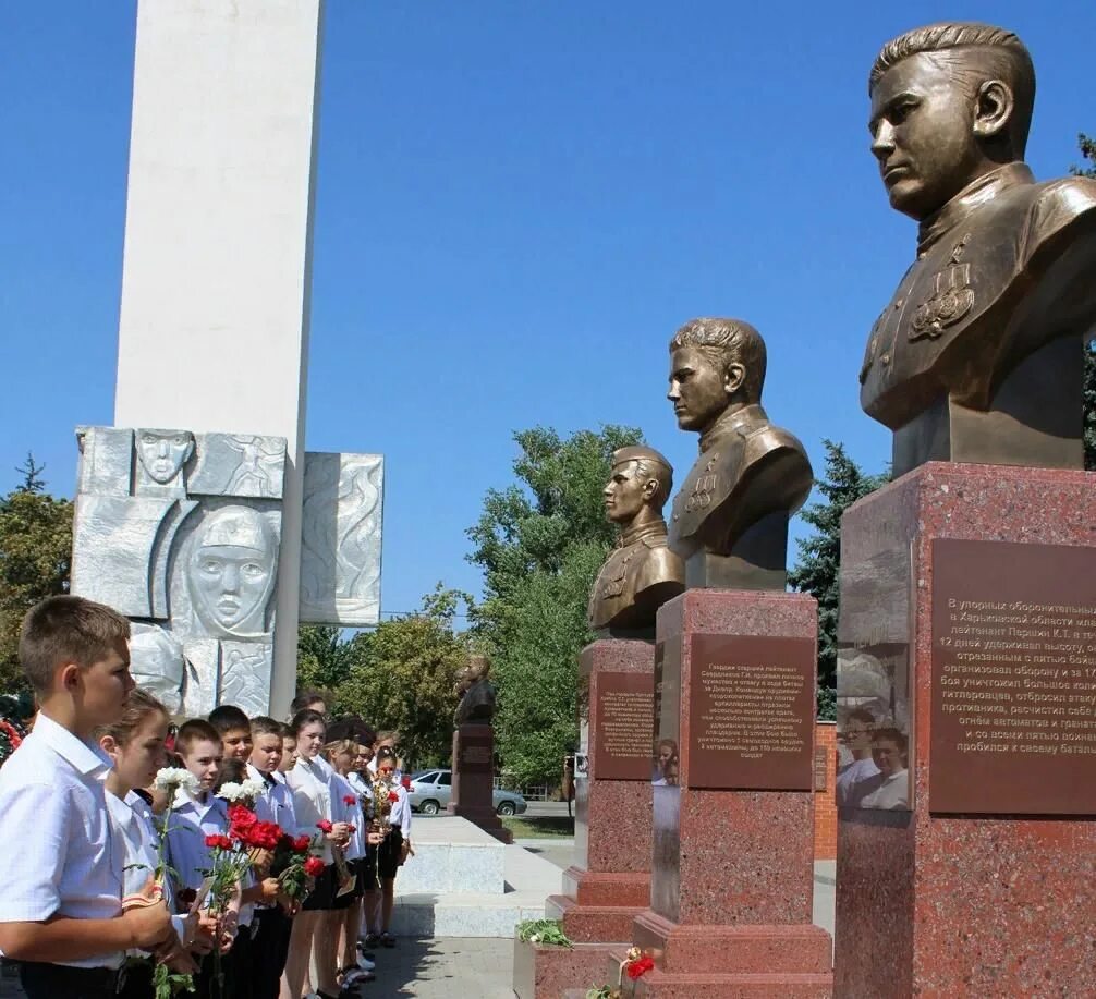 Станица Октябрьская Крыловского района. Станица Крыловская Крыловского района. Крыловская Краснодарский край Крыловский район. Краснодарский край Крыловский район станица Крыловская.