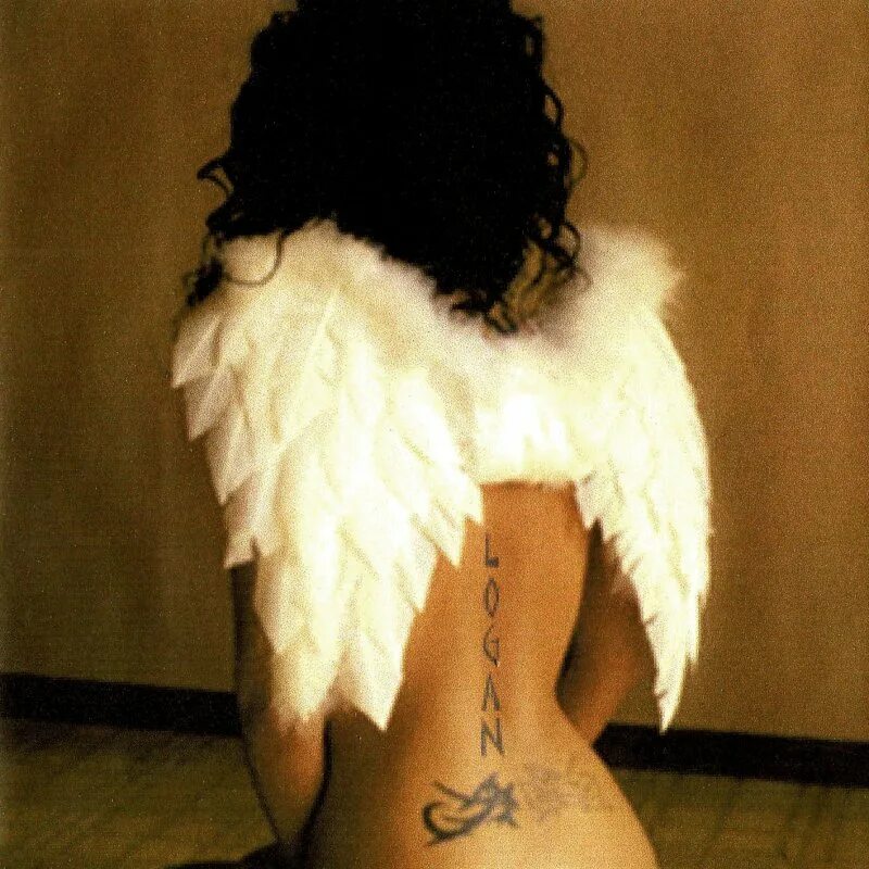 Ангел со спины. Девушка с крыльями. Тату ангел на спине. Ангел с крыльями. Крылья со спины.