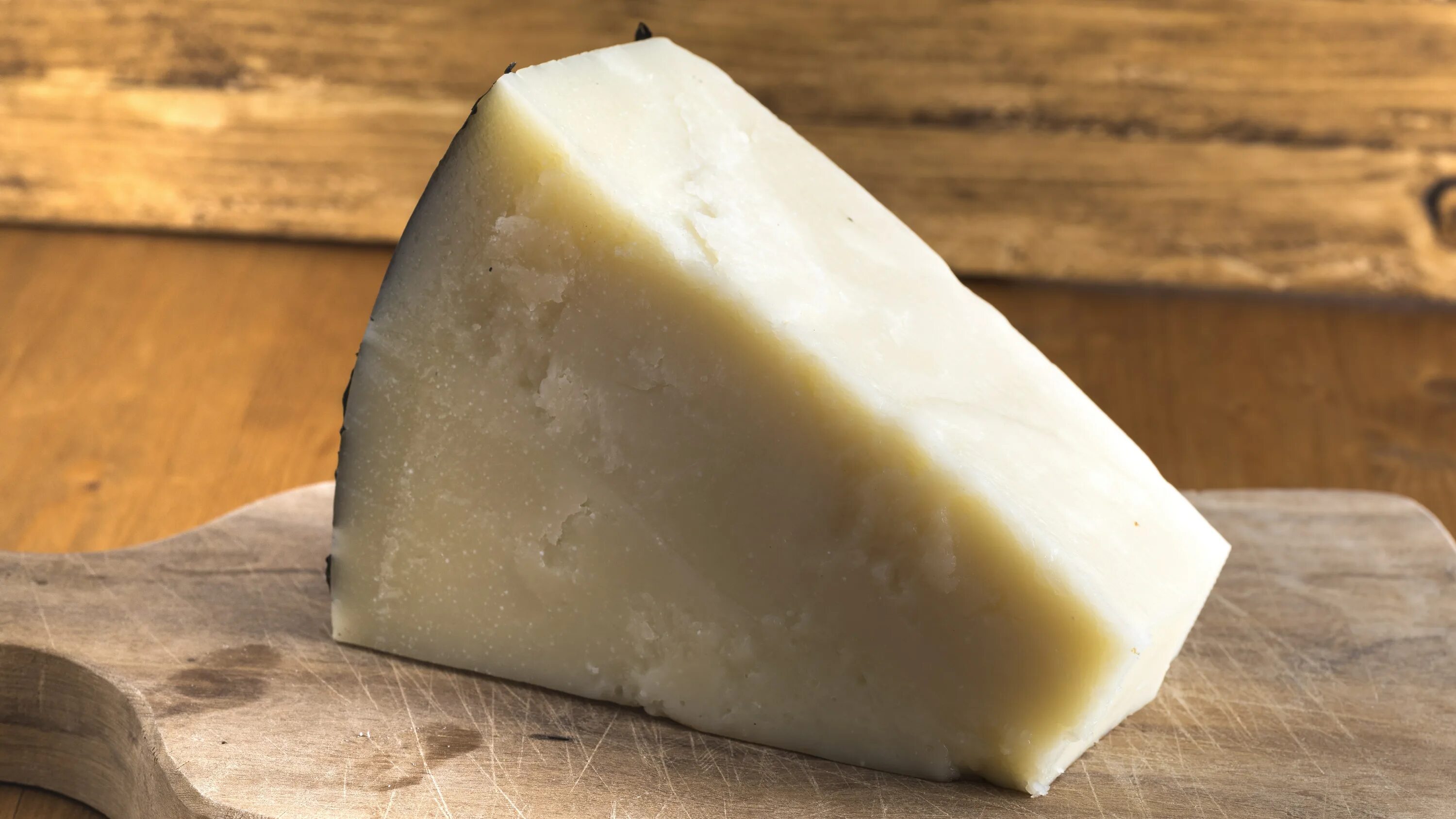 Пекорино романо сыр. Пекорино Романо. Сыр пекорино. Чилийский пармезан. Сыр брынза.