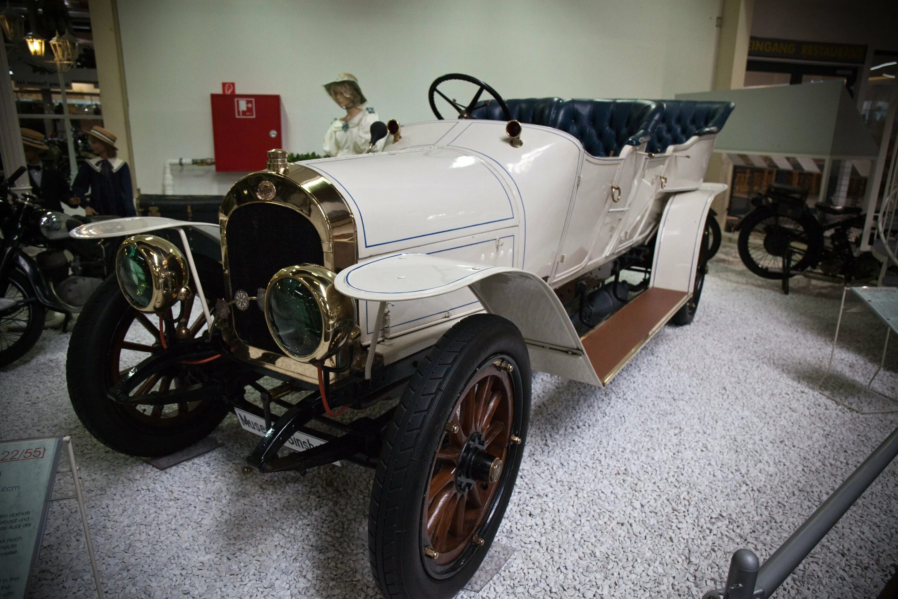 Автомобиль Руссо-Балт 1909. Автомобили 1915 года завода «Руссо-Балт". Руссо-Балт 1910. Бронеавтомобиль Руссо-Балт 1914. Б н автомобили