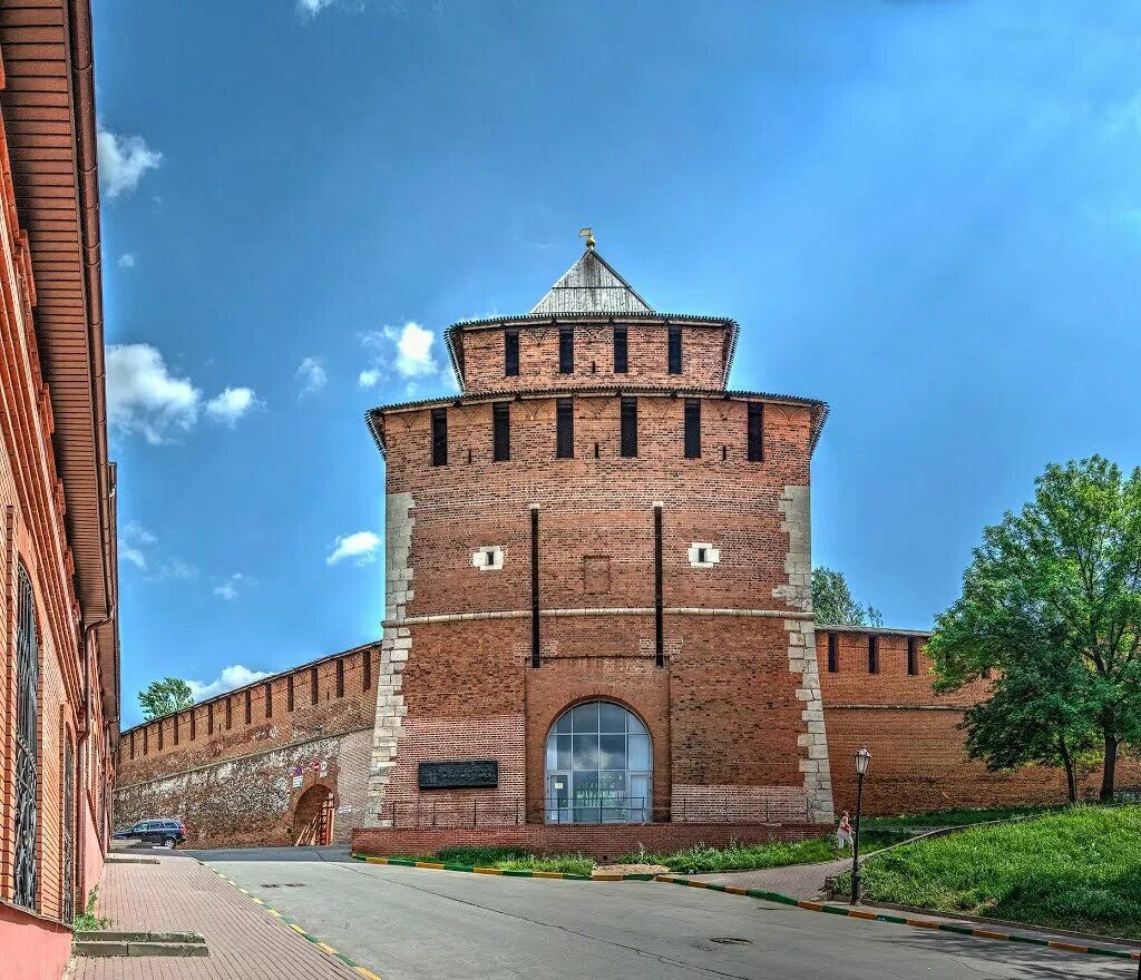 коромыслова башня башни нижегородского кремля. башни нижегородского кремля тайницкая башня. белая башня нижегородского кремля. коромыслова башня нижний новгород. нижегородский кремль нижний новгород башни.