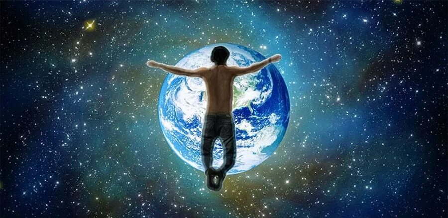 Люди мечтают о космосе. Человек над землей. Человек в космосе. Человек земля космос. Человек над планетой.
