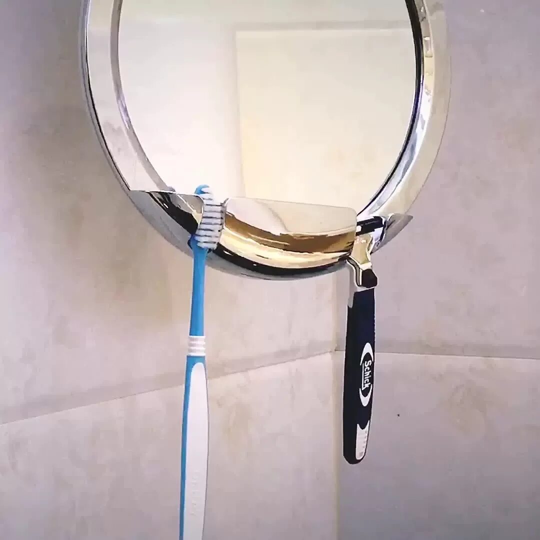 Подвесное зеркало для ванной. Зеркало для бритья незапотевающее. Зеркало в душевой. Зеркало для бритья в душевую кабину. Зеркало для душевой кабинки.