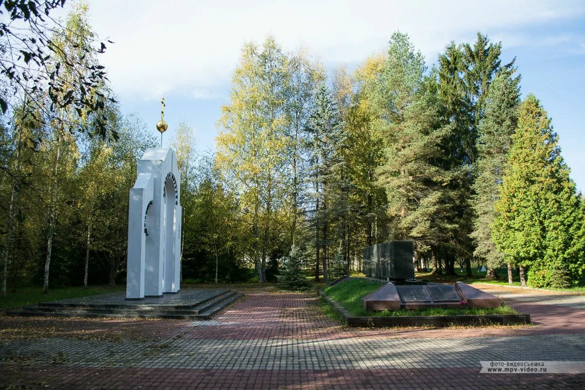 Новоселицы новгородская область. Новоселицы мемориал. Деревня Новоселицы Новгородской области. Деревня Новоселицы Новгородский район Новгородская область.