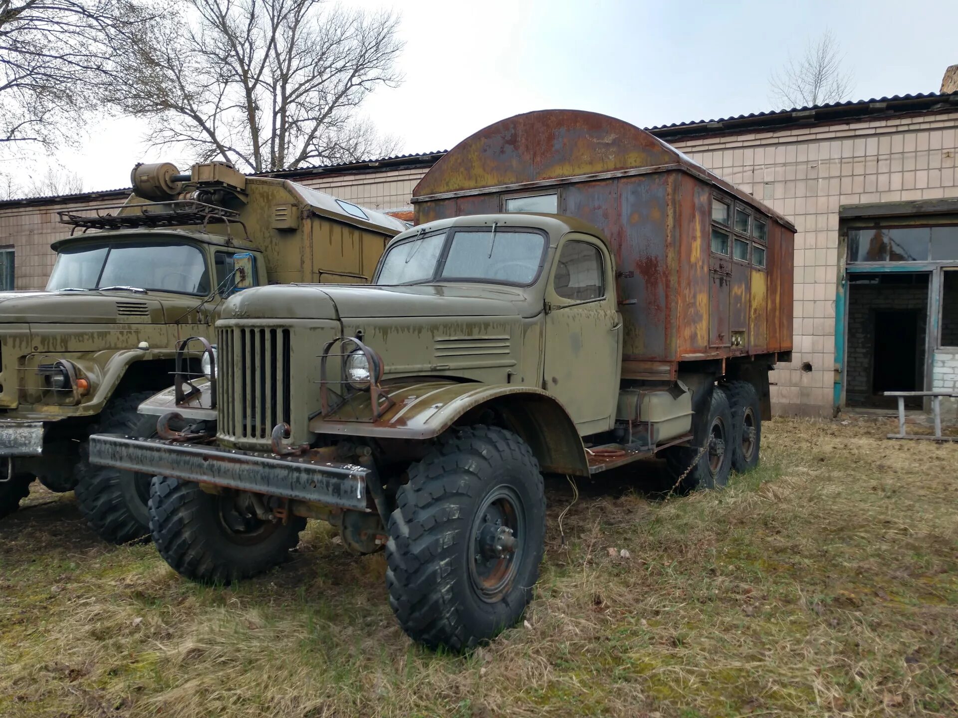 Купить зил 157 бу. ЗИЛ 157 кунг. ЗИЛ 157 военный. ЗИЛ 157 С будкой. ЗИЛ-157 кунг-1м.