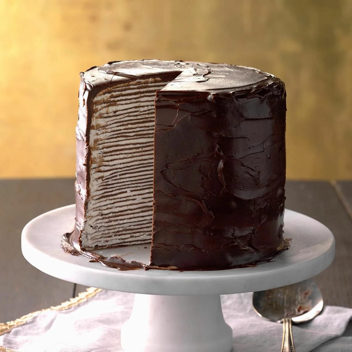 Ганаш для торта шоколадный. Шоколадный торт с шоколадным ганашом. Торт покрытый шоколадным ганашем. Шоколад для ганаша.