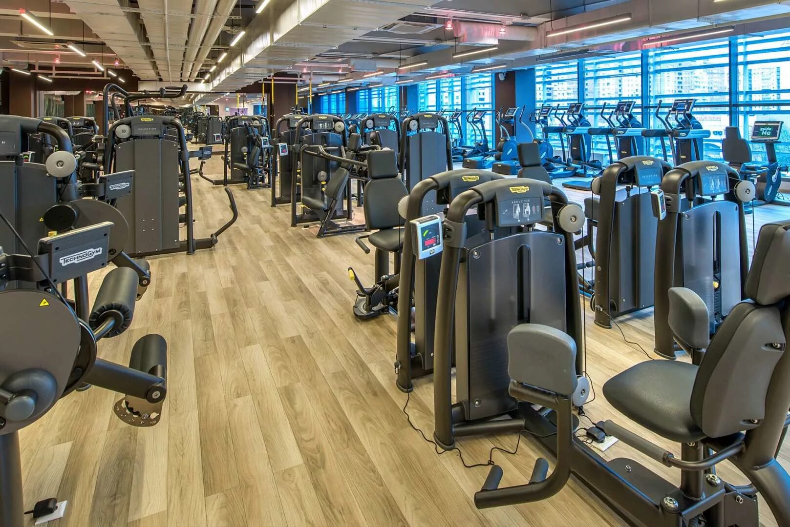 Gw фитнес на туристской. Gio wellness на долгоозерной. Gw клуб. Gw fitness sculptor логотип. Gw клуб.