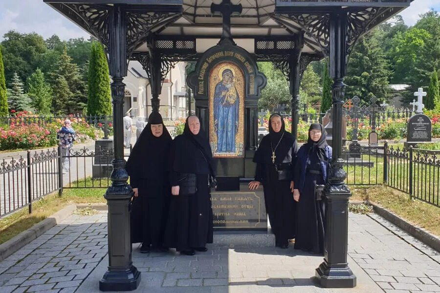 Архимандрит поликарп шамордино. Оптина пустынь монахини. шамордино оптина пустынь. монахиня нимфодора шамордино. матушка нимфадора шамордино.