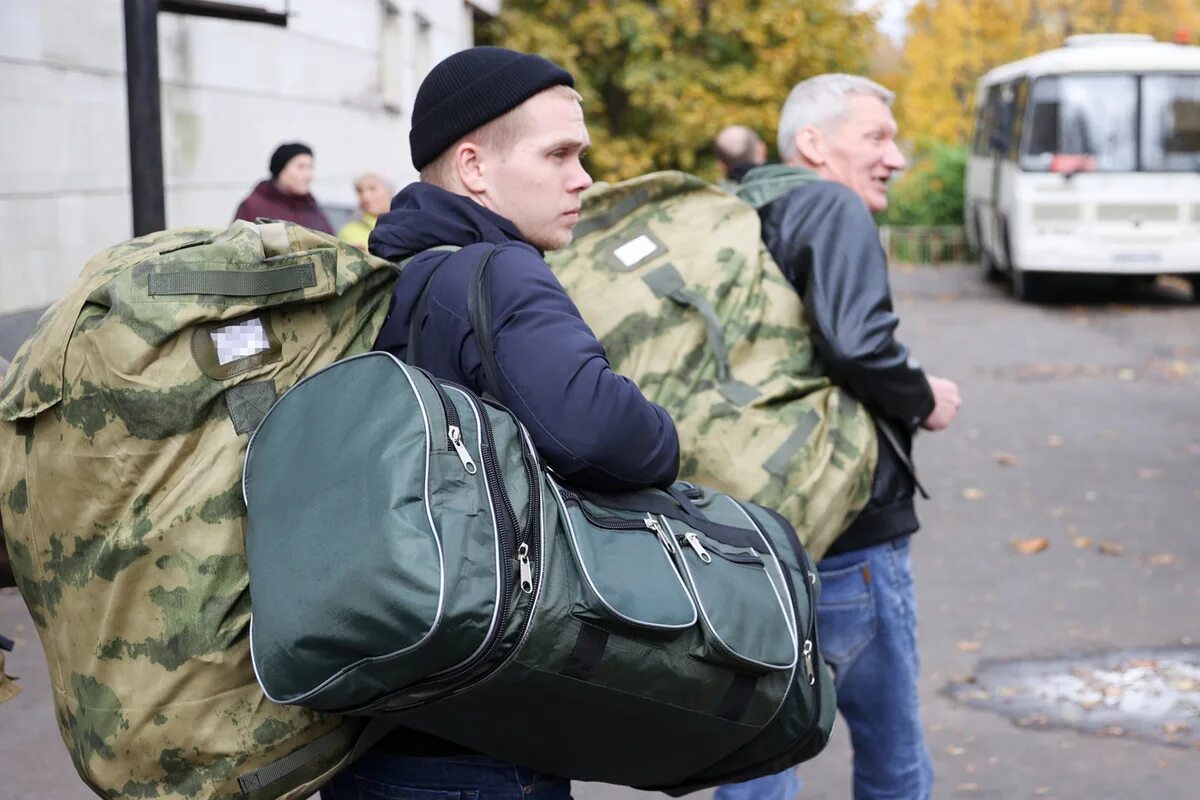 Возможная мобилизация. Военная мобилизация. Военнослужащие России. Мобилизация броник.