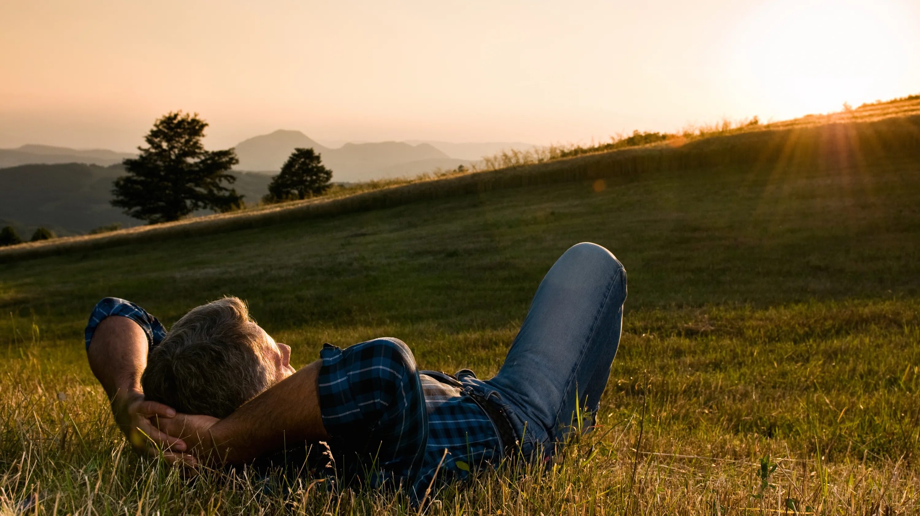 500 дней лета цитаты. Одинокий интроверт. Alone but not lonely. Complete with alone. Замкнутость.