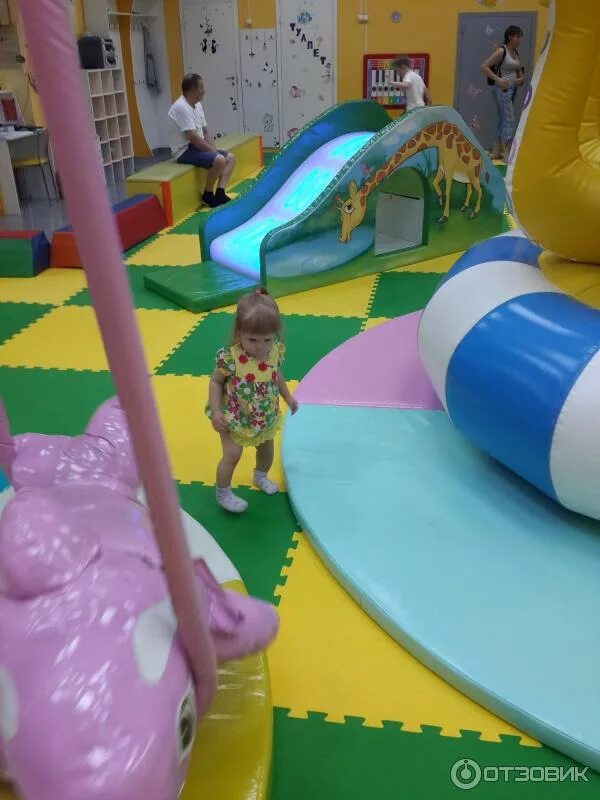 Куда сходить в сызрани с детьми. Вива лэнд развлечения для детей. Фонтан ящерица сызрань. Куда сходить в сызрани с детьми. Детский центр мираж сызрань.