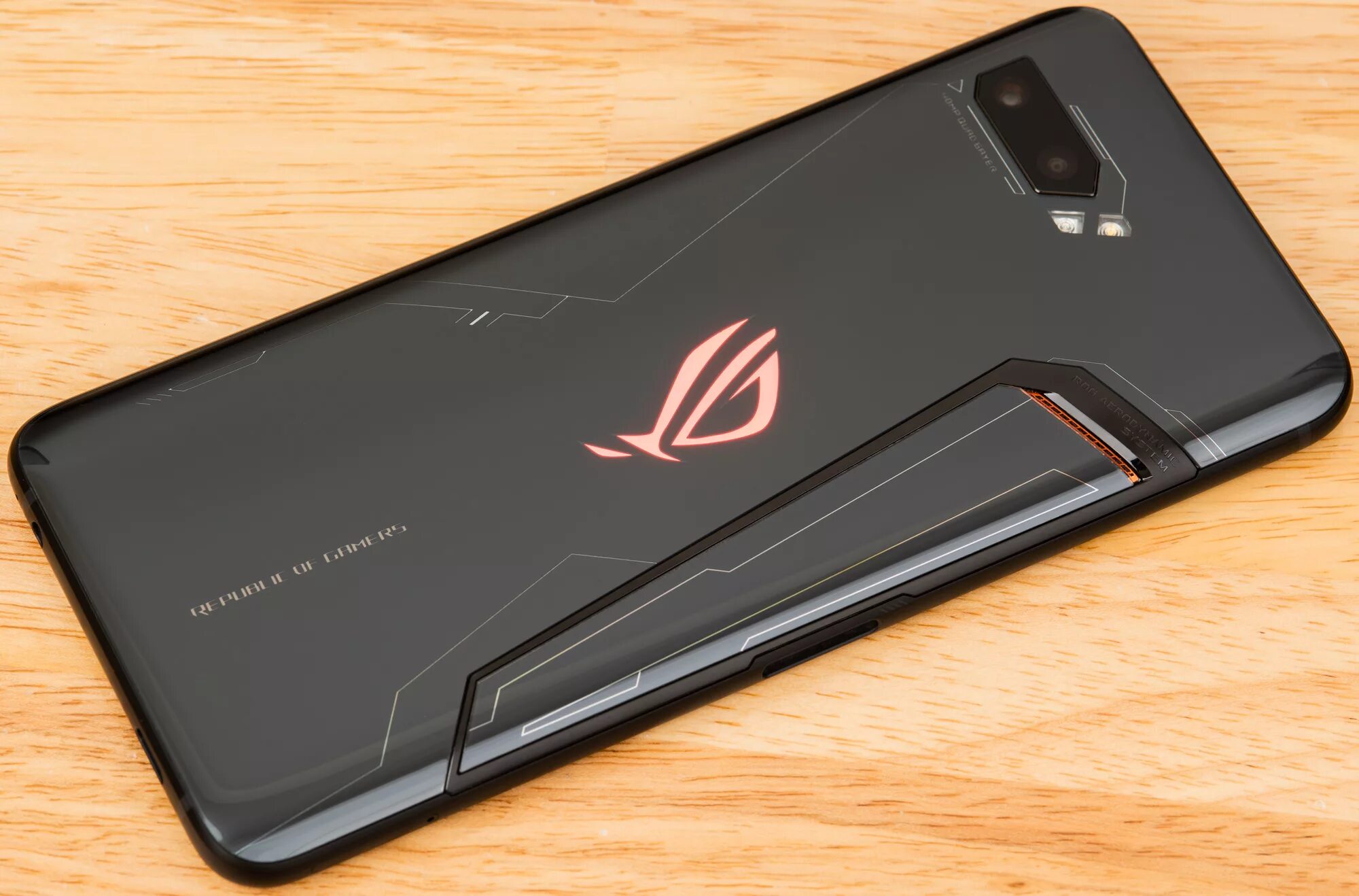 Смартфоны асус рог фон. Asus rog phone 2. телефон asus rog phone 2. asus rog phone 3. asus rog phone 2 ultimate edition.