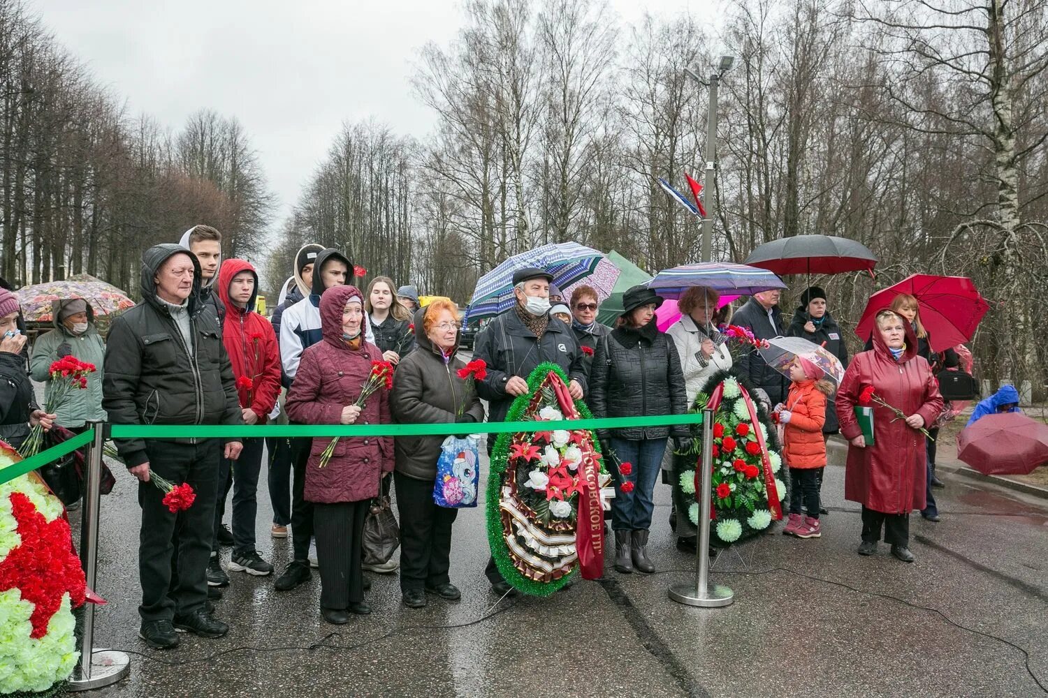 Память жертвам 26 апреля. 26 Апреля день памяти погибших в Чернобыле. 26 Апреля день памяти погибших в радиационных авариях и катастрофах. 26 Апреля день памяти погибших в радиации в Яранске. День памяти 36 годовщины Чернобыльской катастрофе.