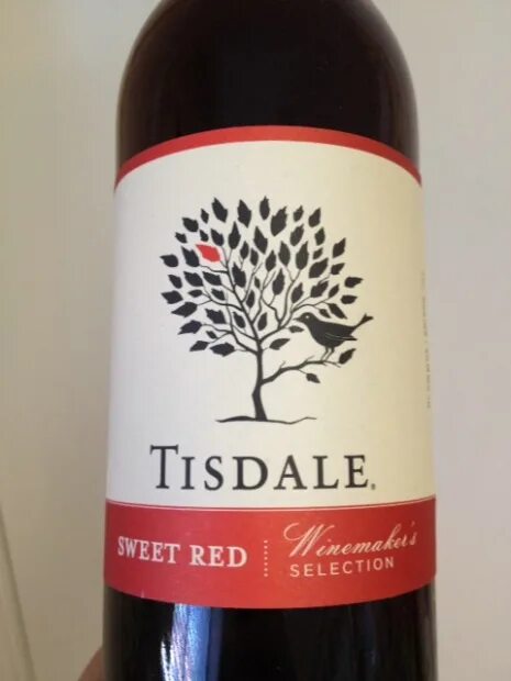 Ред вайн вино полусладкое. Вино sangiovese semi sweet. Sweet red wine. Barefoot вино. Вино liberty creek sweet red.