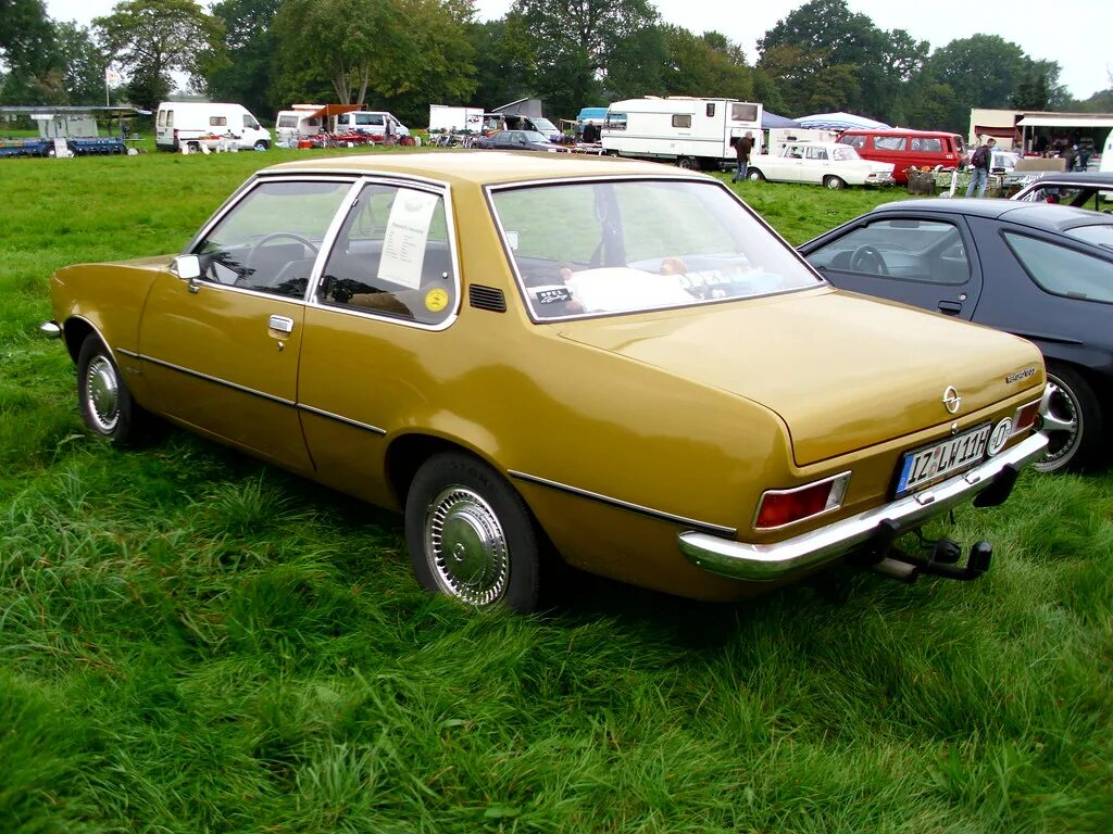 Опель рекорд купить. Opel Rekord 1973. Opel Rekord d. Opel Rekord, 1974. Опель рекорд 1974.