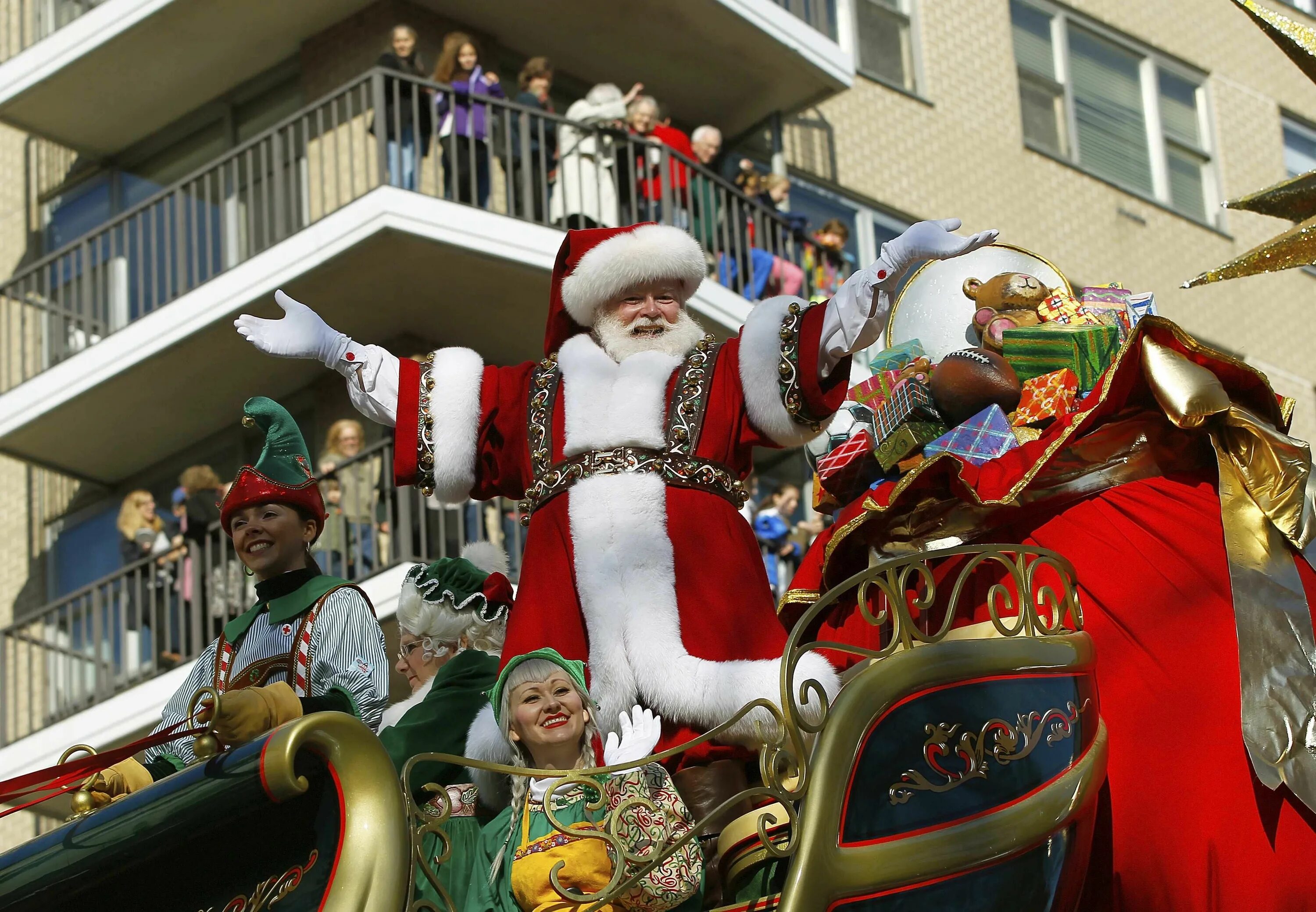 Christmas traditions december. Рождество в великобритании. Праздник рождество в англии. Празднование рождества. Рождество в англии традиции.
