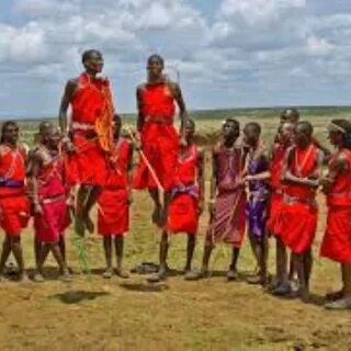 Жас қыз кішкентай мүшесін сорып жатыр