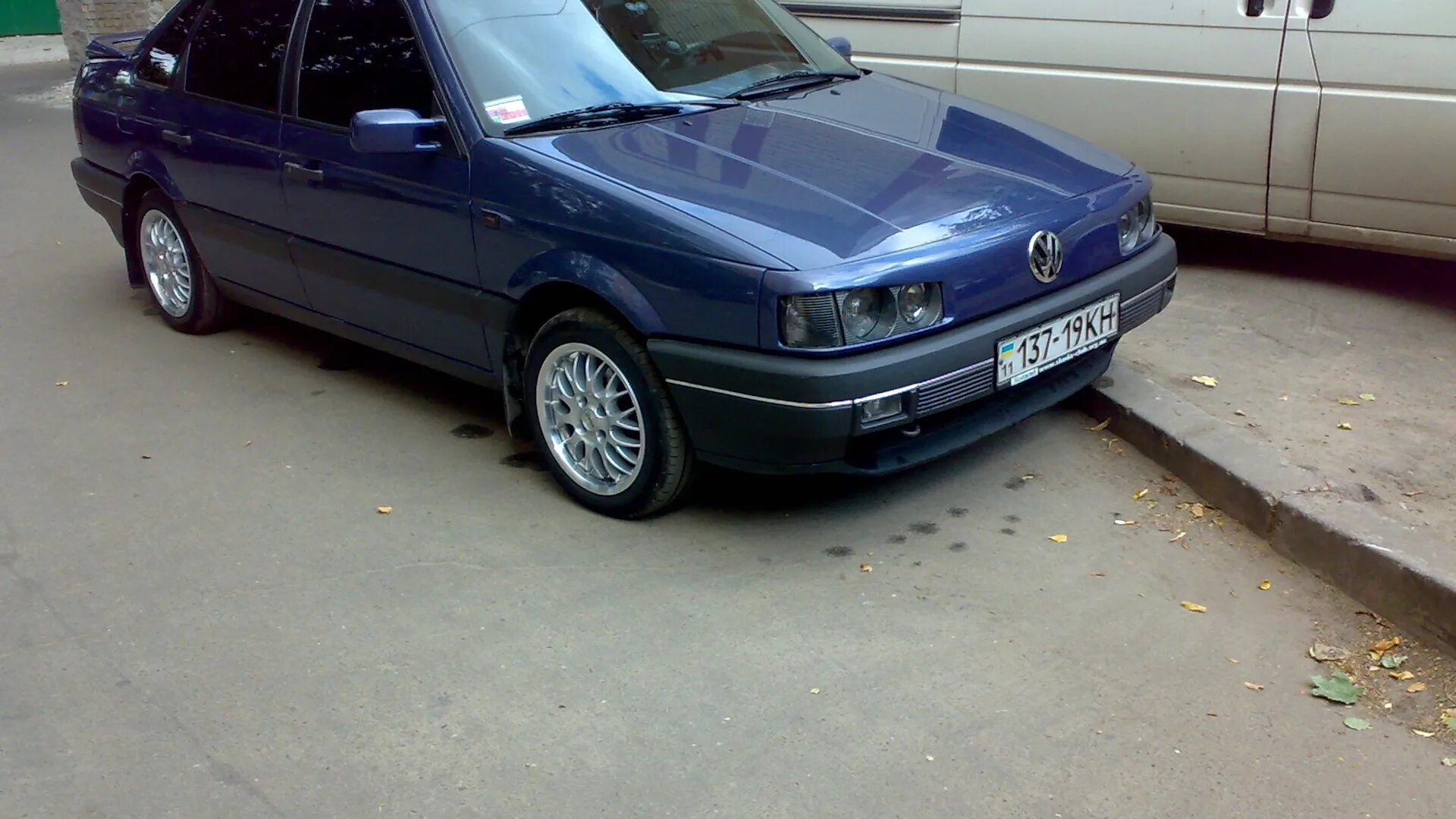 Volkswagen passat b3 red. Vw passat b3 седан. Фольксваген пассат b3 1991. Volkswagen passat b3 1993 года. Пассат б3 1991 седан.