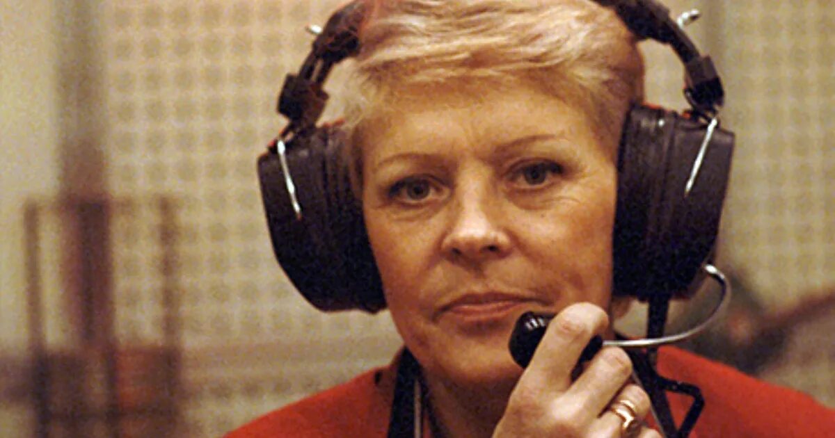 Милана таженова гандболистка. Sheever дота 2. Женский женский комментатор. Таженова гандбол. Татьяна грачева комментатор волейбола.