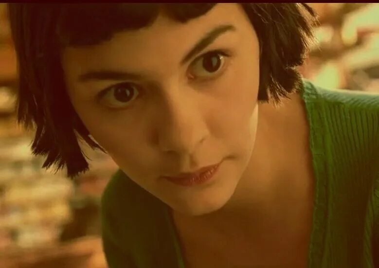 Одри тоту амели фото. Audrey tautou 2001. Амели 5. Одри тоту амели. Амели пулен.