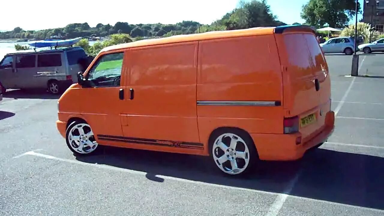 Фольксваген т4 1.9 дизель купить. Фольксваген Transporter t4. VW Transporter t4 Tuning. Т-4 Фольксваген-т4. Volkswagen Transporter t4 оранжевый.