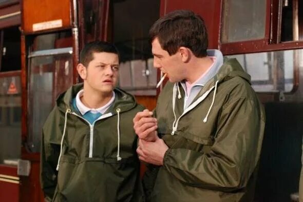 Awaydays элвис. Лиам бойл awaydays. Футбольные гладиаторы 2009. Лиам бойл футбольные гладиаторы. Футбольные гладиаторы 2009.