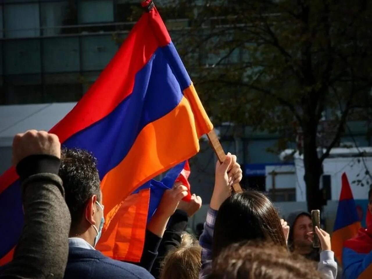 Митинги в Армении. Армянская диаспора во Франции. Армянская диаспора во фрвнци. Армяне митинг. Вести армяне