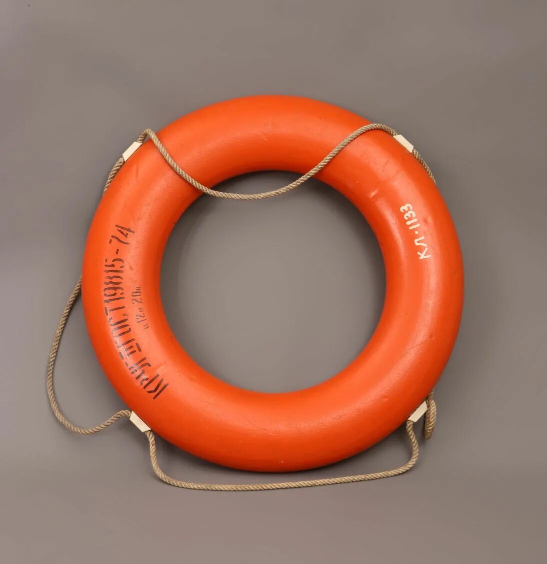 Купить в москве спасательный. Спасательный круг. Диаметр спасательного круга. Спасательный круг оранжевый. Спасательный круг Размеры.