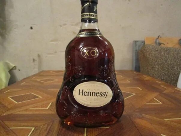 0.7Л коньяк Хеннесси Хо. Коньяк Hennessy XO, 0.7 Л. Хенеси 0.7 Хо оригинал. Коньяк Hennessy XO В П/У, 0,7л. Хеннесси 0.7 оригинал