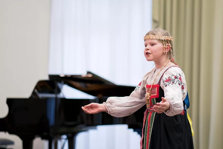 Фольклорная музыкальная школа. Фольклорная музыкальная школа. Школа искусств музыкальный фольклор лиски. Детский фольклорный ансамбль. Баграмовская школа.