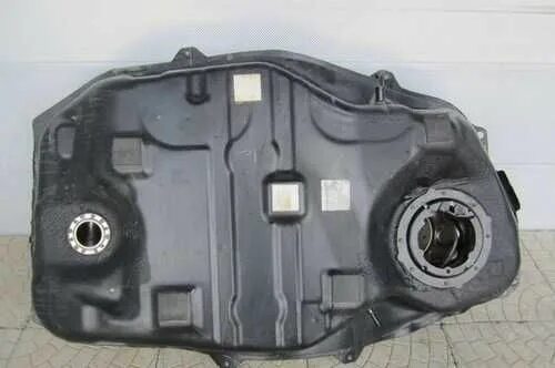 Топливный бак мазда сх 5. 0k045 42 110c. Бензобак mazda rx8. Бензобак мазда сх-5. Топливный бак у мазда сх5 kf.