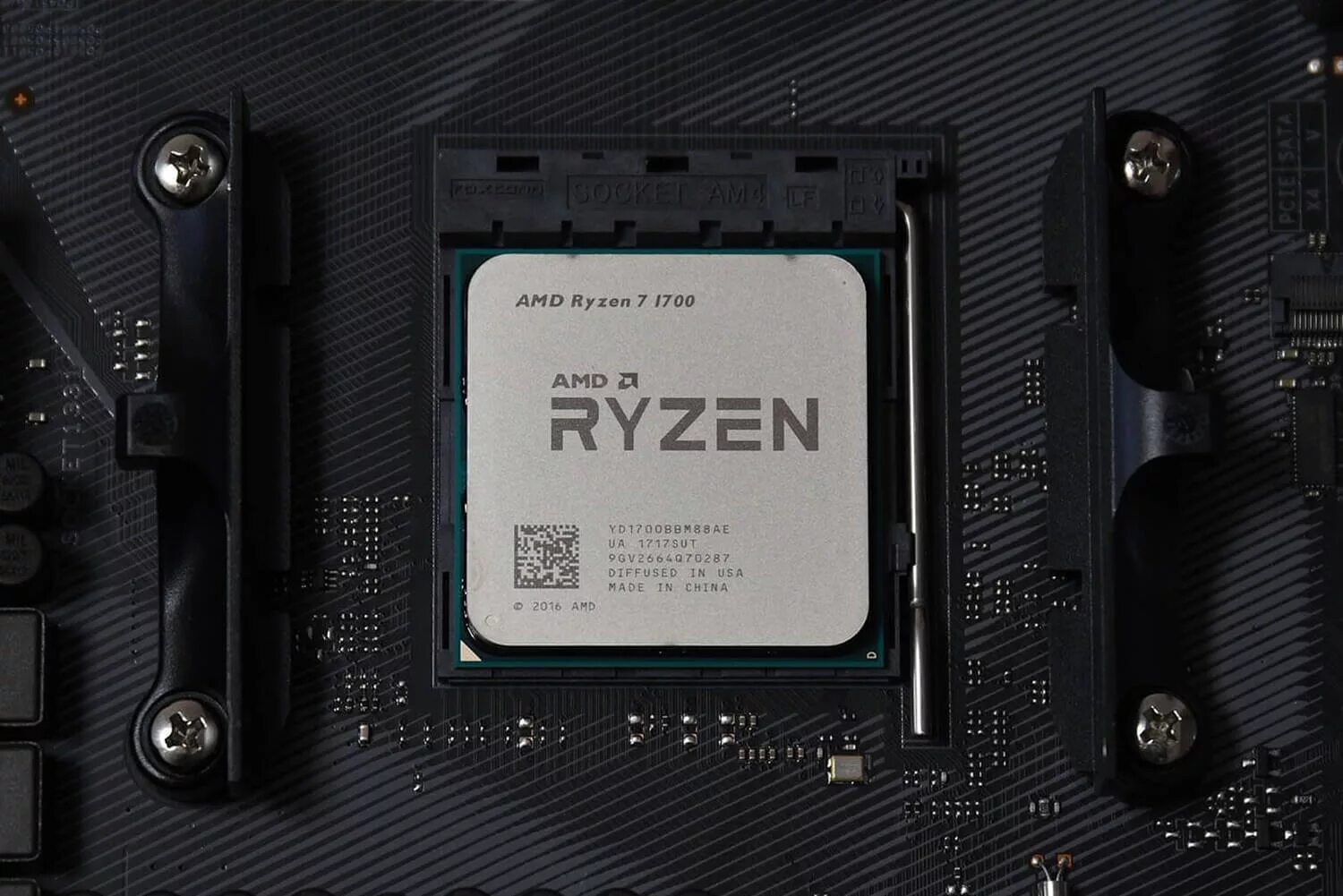 Процессор ryzen 1700. Ryzen 7 1700. Ryzen 7 1700x. Процессор Ryzen 7 1700x. АМД райзен 7 1700.