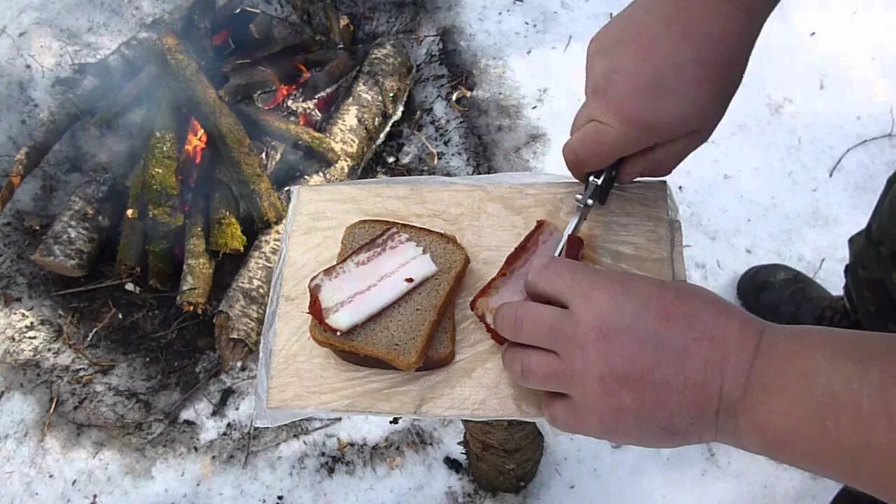 Ловля на сало. Шашлык зимой. Шашлык зимой в лесу. Шашлыки на рыбалке зимой. Сало на костре.