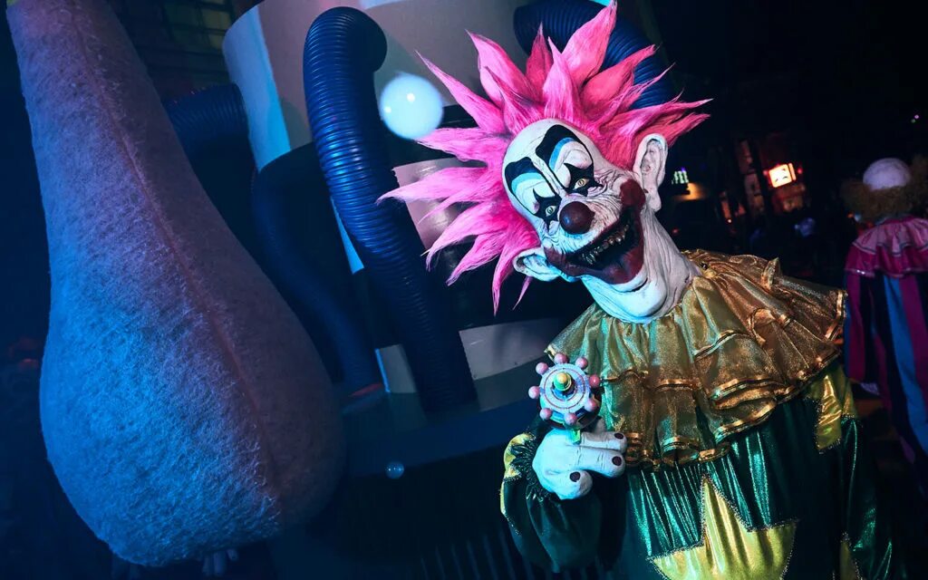 Killer klowns space