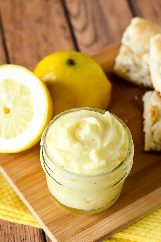 Лимонное масло сливочное. Лимонное сливочное масло. Лимонный крем. Баттер лимон. Сливочное масло mantequilla.