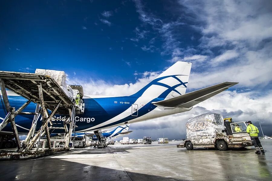 Airbridgecargo. Боинг 747 AIRBRIDGECARGO. Боинг 747 ABC Cargo. Самолет Эйр бридж карго. Боинг 747 Волга Днепр.